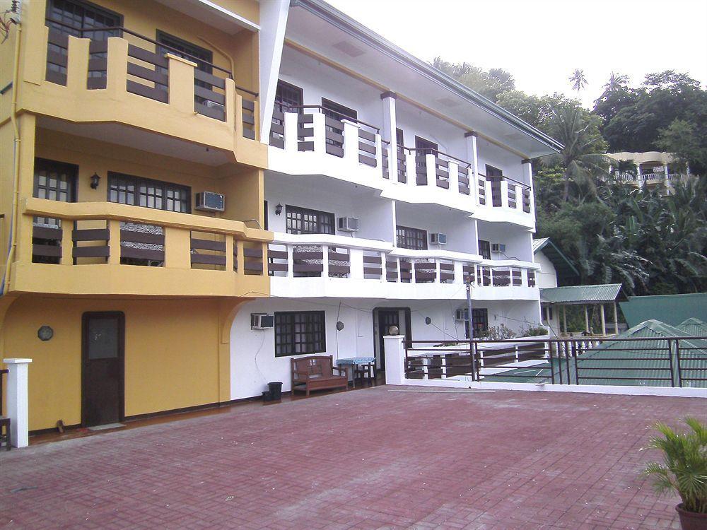 פוארטו גאלרה Seashore Beach Resort מראה חיצוני תמונה