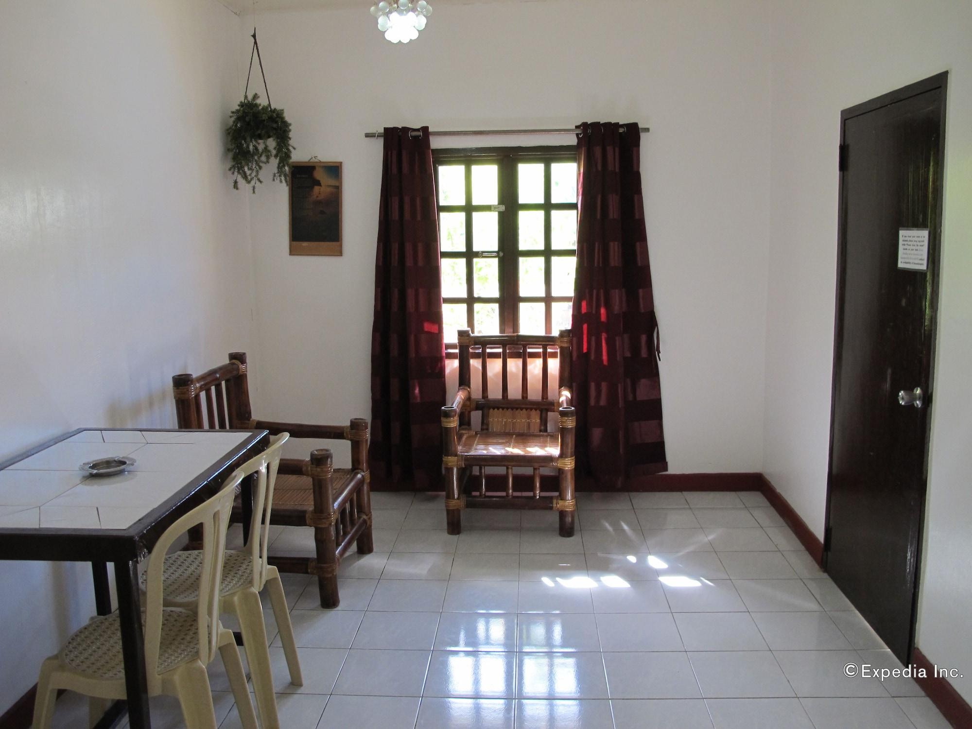 פוארטו גאלרה Seashore Beach Resort מראה חיצוני תמונה