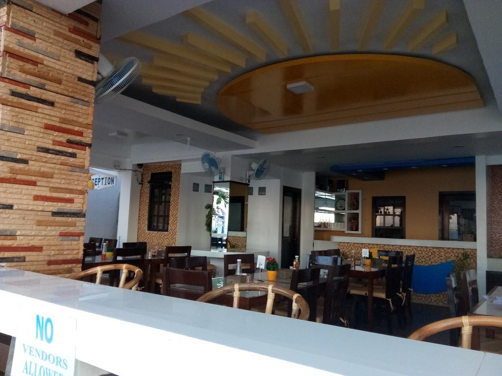 פוארטו גאלרה Seashore Beach Resort מראה חיצוני תמונה