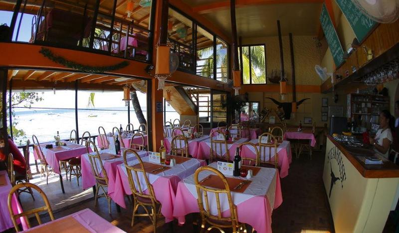 פוארטו גאלרה Seashore Beach Resort מראה חיצוני תמונה