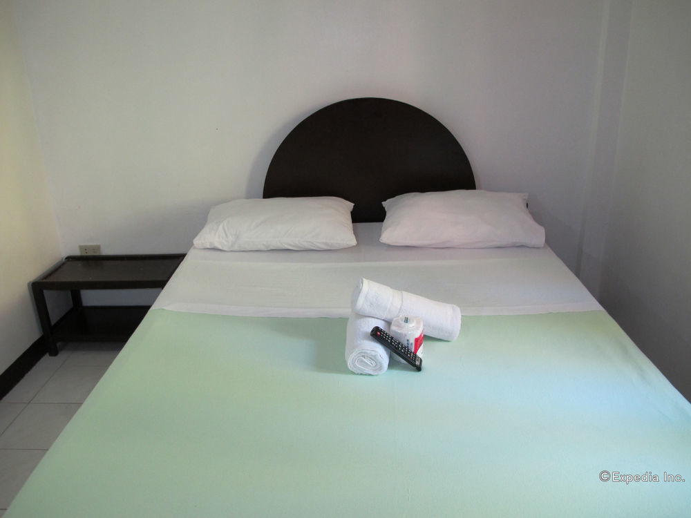פוארטו גאלרה Seashore Beach Resort מראה חיצוני תמונה