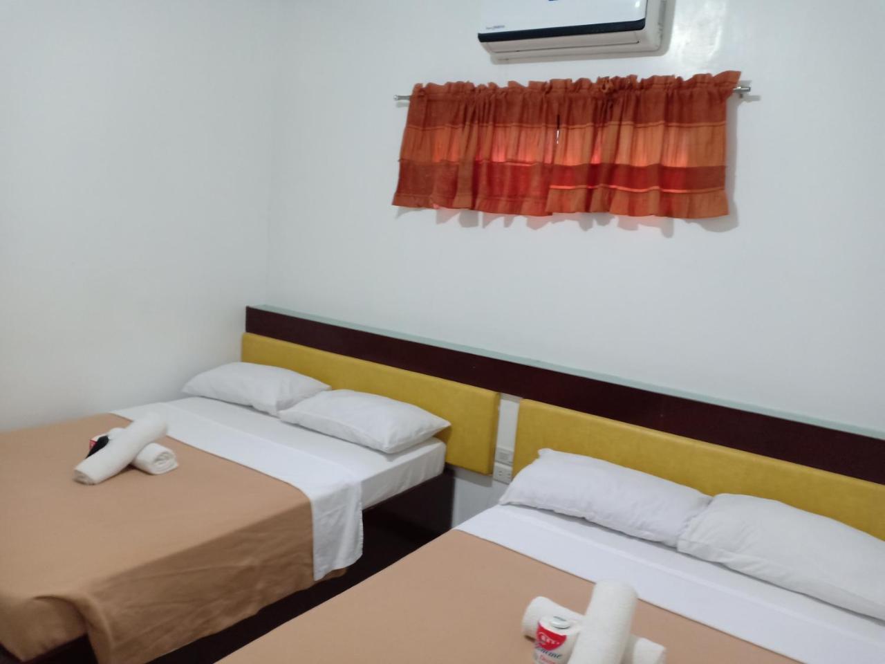 פוארטו גאלרה Seashore Beach Resort מראה חיצוני תמונה