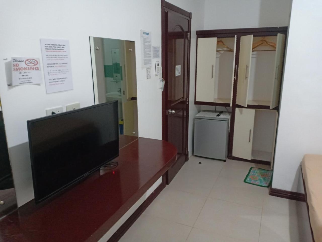 פוארטו גאלרה Seashore Beach Resort מראה חיצוני תמונה